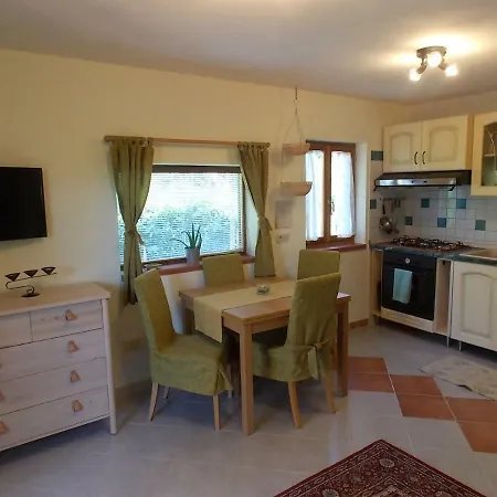 Luna Magazzini (Tuscany)